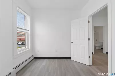654 Park Street, Hartford, CT 06106 - Photo 7