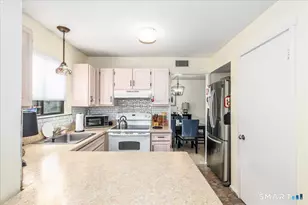 162 Heritage Vlg, Southbury, CT 06488 - Photo 5