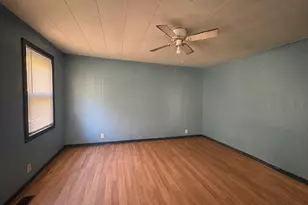 137-139 S Chestnut St, Plainfield, CT 06387 - Photo 11