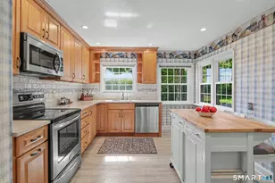 195 Webb Cir, Monroe, CT 06468 - Photo 13