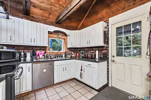 328 East St, Wolcott, CT 06716 - Photo 3