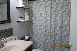 84 Kent Ct, Meriden, CT 06450 - Photo 13