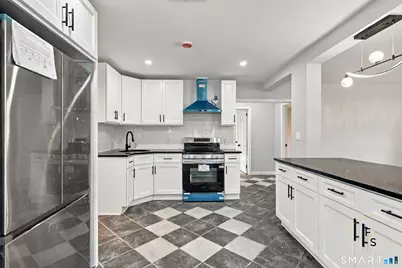 87 Oxford Drive, East Hartford, CT 06118 - Photo 7