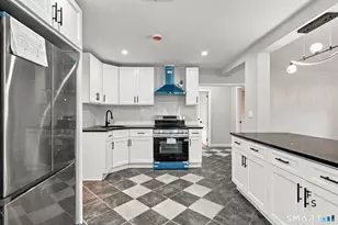 87 Oxford Dr, East Hartford, CT 06118 - Photo 7