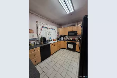 47-49 Whiton Street, Windsor Locks, CT 06096 - Photo 11