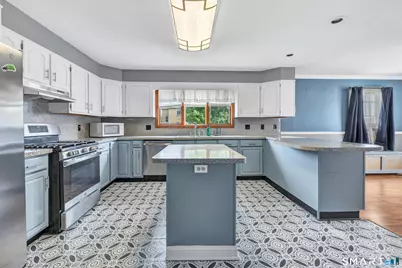 72 Bennett Avenue, Waterbury, CT 06708 - Photo 17