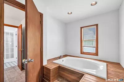 72 Bennett Avenue, Waterbury, CT 06708 - Photo 23
