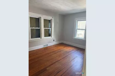 49 Perth Street, Bridgeport, CT 06606 - Photo 5