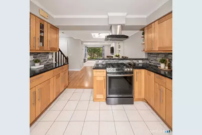 237 Strawberry Hill Avenue #37, Stamford, CT 06902 - Photo 3
