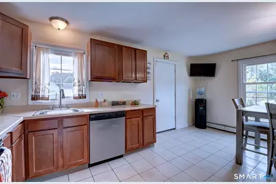 125 Chipper Drive, East Hartford, CT 06108 - Photo 5