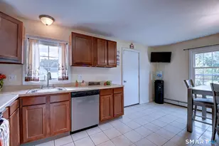 125 Chipper Dr, East Hartford, CT 06108 - Photo 5