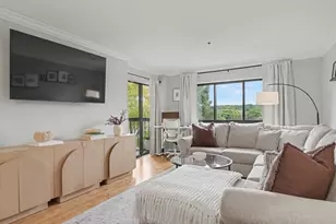 970 Hope St, Stamford, CT 06907 - Photo 9