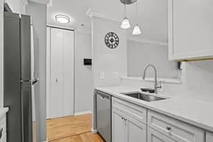 970 Hope St, Stamford, CT 06907 - Photo 7