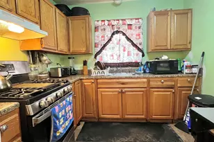 54-56 Fairmount St, Hartford, CT 06120 - Photo 7