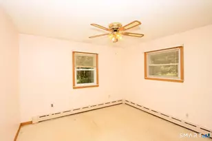 20 Damon Heights Rd, East Lyme, CT 06357 - Photo 11