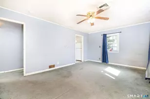 16 Walnut Cir, Windsor Locks, CT 06096 - Photo 3