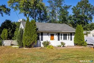 16 Walnut Cir, Windsor Locks, CT 06096 - Photo 21
