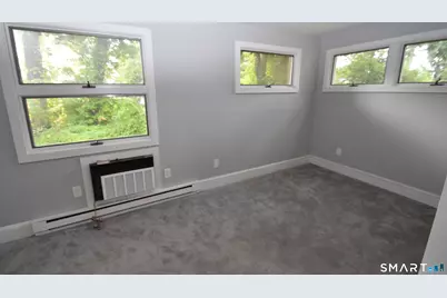 880 South Quaker Lane, West Hartford, CT 06110 - Photo 17