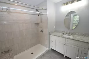 880 S Quaker Ln, West Hartford, CT 06110 - Photo 15
