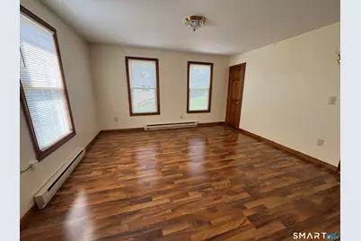 145 Hoadley (2nd Floor) Street, Naugatuck, CT 06770 - Photo 9