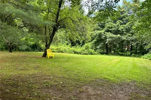 549 W Woods Rd, Hamden, CT 06518 - Photo 3