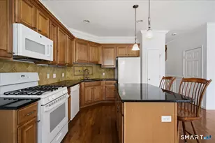 11 Mercy St, Danbury, CT 06810 - Photo 11