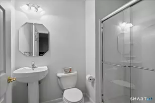11 Mercy St, Danbury, CT 06810 - Photo 21