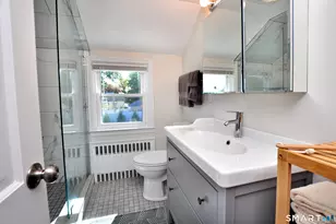 19 Fennbrook Rd, West Hartford, CT 06119 - Photo 23