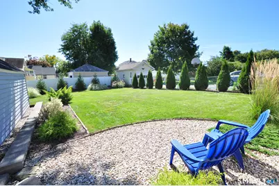 19 Fennbrook Road, West Hartford, CT 06119 - Photo 5