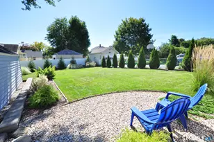 19 Fennbrook Rd, West Hartford, CT 06119 - Photo 5