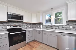 19 Fennbrook Rd, West Hartford, CT 06119 - Photo 13