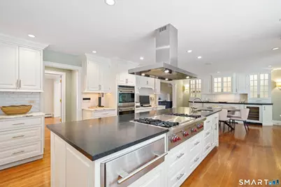 23 Daffodil Lane, Greenwich, CT 06807 - Photo 7