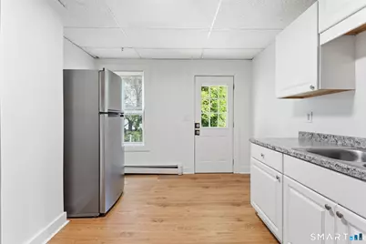 203 Center Street, Manchester, CT 06040 - Photo 9