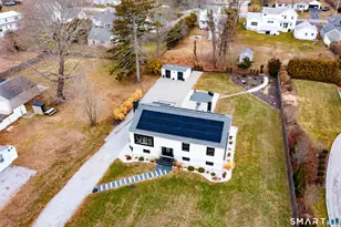 17 College St, Old Saybrook, CT 06475 - Photo 11