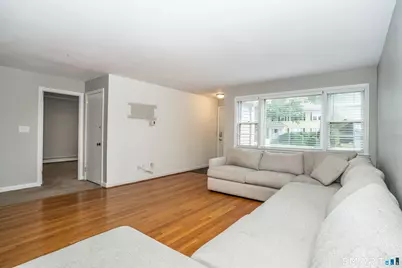 157 Quaker Lane South, West Hartford, CT 06119 - Photo 5