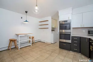 157 Quaker Ln S, West Hartford, CT 06119 - Photo 13