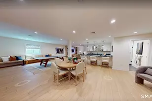 13 Holly Ridge Ridge, Danbury, CT 06810 - Photo 3
