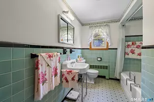 429 Mountain Rd, West Hartford, CT 06107 - Photo 15
