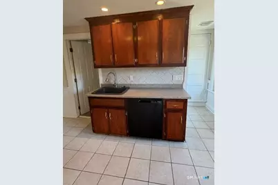 171 S Riverside Avenue #2nd Floor, Plymouth, CT 06786 - Photo 3