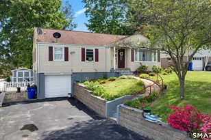 25 Crystal St, Wethersfield, CT 06109 - Photo 5