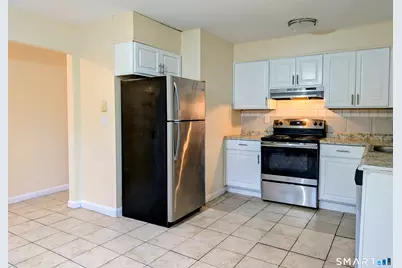 2 Irving Place #B, Danbury, CT 06810 - Photo 5