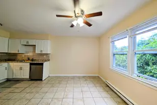 2 Irving Pl, Danbury, CT 06810 - Photo 7