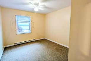 2 Irving Pl, Danbury, CT 06810 - Photo 15