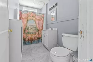 518 Burnside Ave, East Hartford, CT 06108 - Photo 7