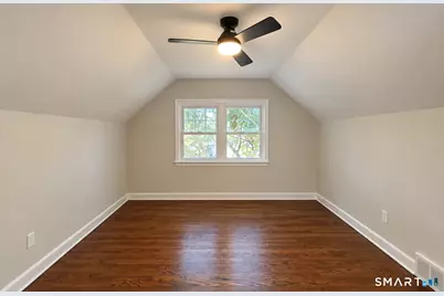 347 Goldenrod Avenue, Bridgeport, CT 06606 - Photo 13