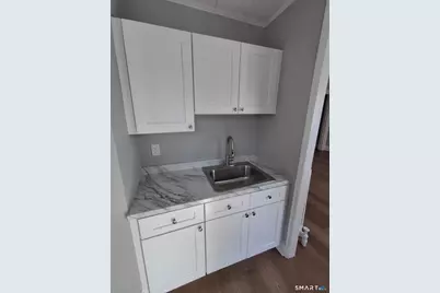 53 Washington Street, Meriden, CT 06451 - Photo 9