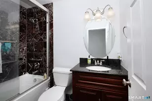 14 Harbour Close, New Haven, CT 06519 - Photo 17