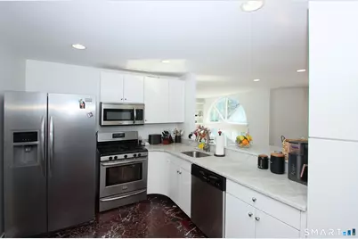 14 Harbour Close #14, New Haven, CT 06519 - Photo 15
