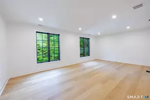 23 Laurel Rd, Stamford, CT 06903 - Photo 21