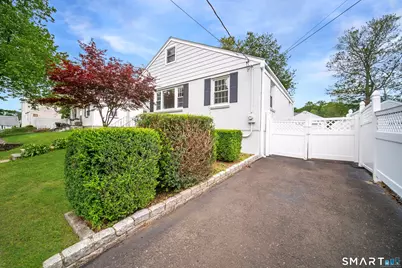 43 Breyer Avenue, Bridgeport, CT 06606 - Photo 3